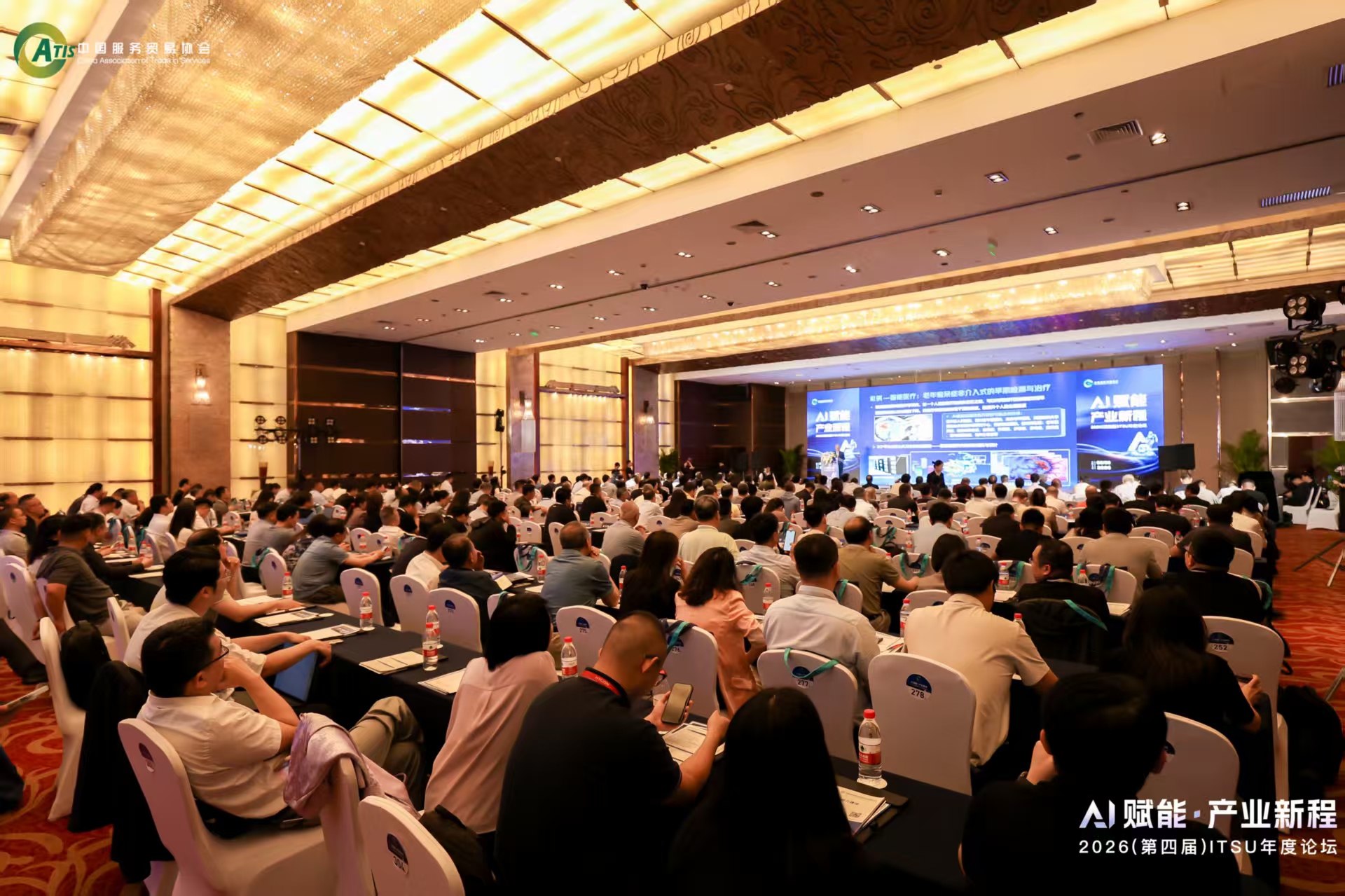 AI智能体爆发：人类最强大的工具，还是最大的风险?
